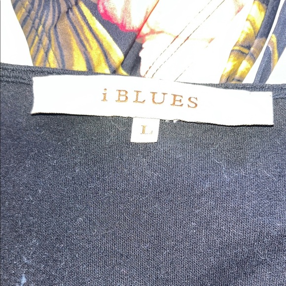 I blues size Large Black Sleeveless Top with Embellishments - Picture 5 of 7